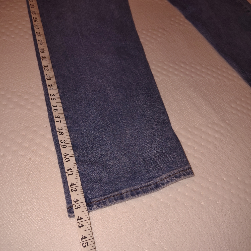 Wrangler Men's Relaxed Fit Denim Jeans - Picture 2 of 10